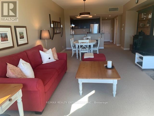 3521 Grandview Forest Hill Drive, Huntsville, ON - Indoor Photo Showing Living Room