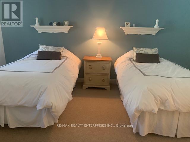 3521 Grandview Forest Hill Drive, Huntsville, ON - Indoor Photo Showing Bedroom