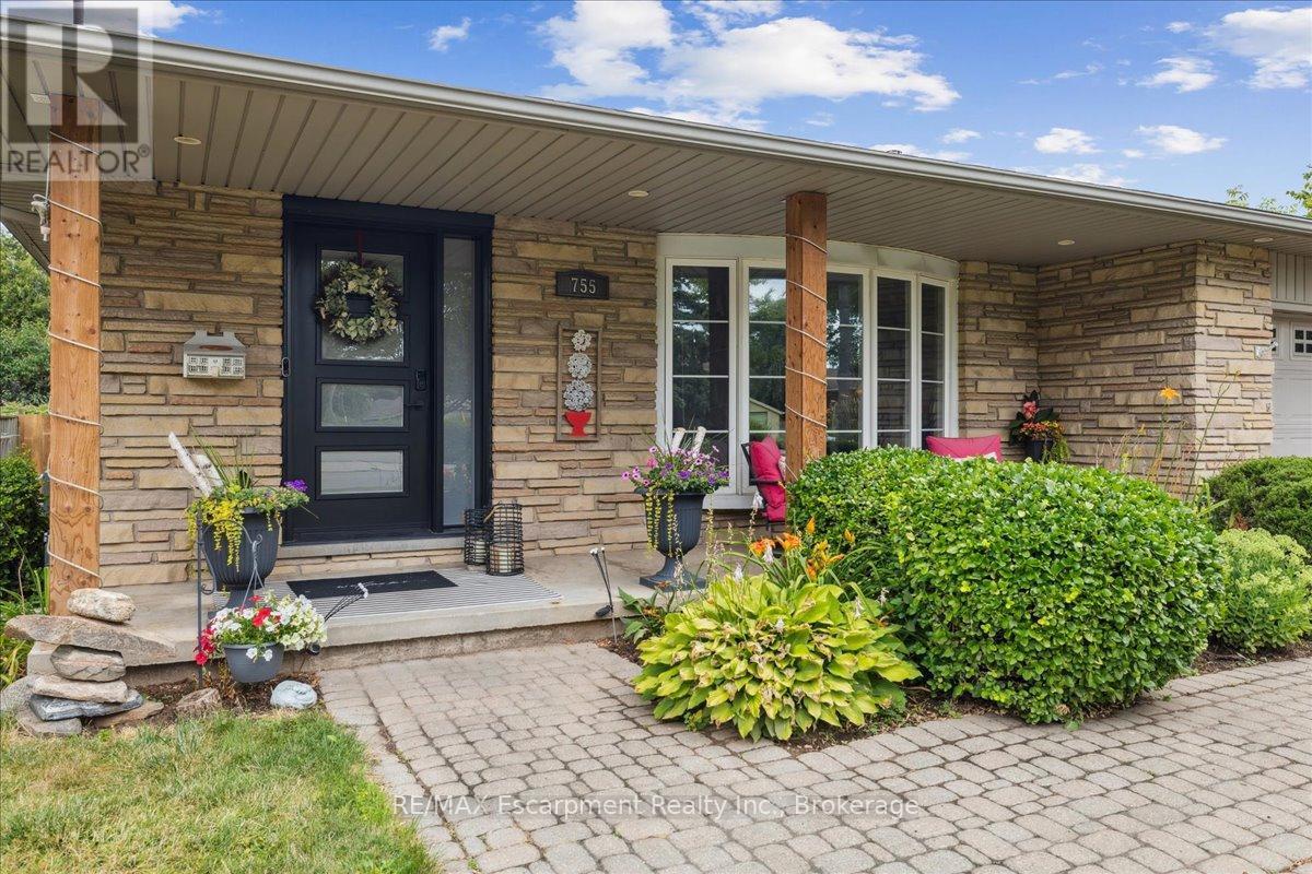 755 Parker Crescent, Burlington (Brant), ON - Outdoor With Deck Patio Veranda