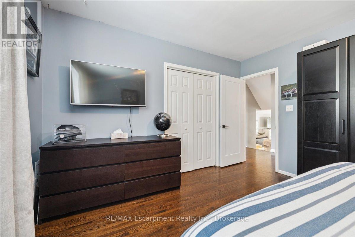 755 Parker Crescent, Burlington (Brant), ON - Indoor Photo Showing Bedroom