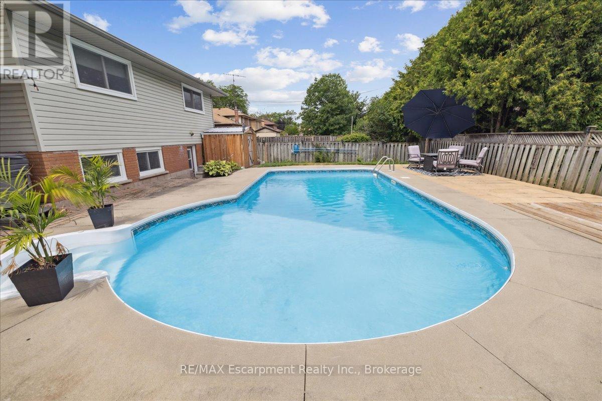 755 Parker Crescent, Burlington (Brant), ON - Outdoor With In Ground Pool With Deck Patio Veranda