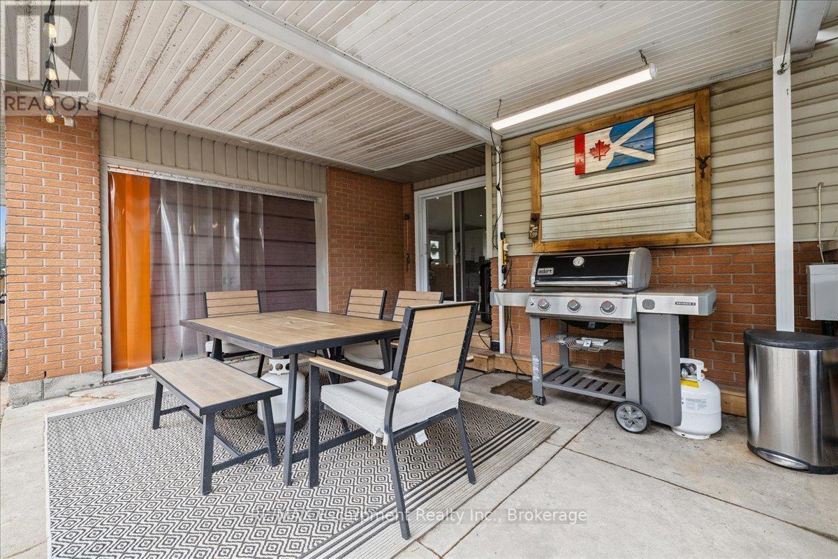 755 Parker Crescent, Burlington (Brant), ON - Outdoor With Deck Patio Veranda With Exterior