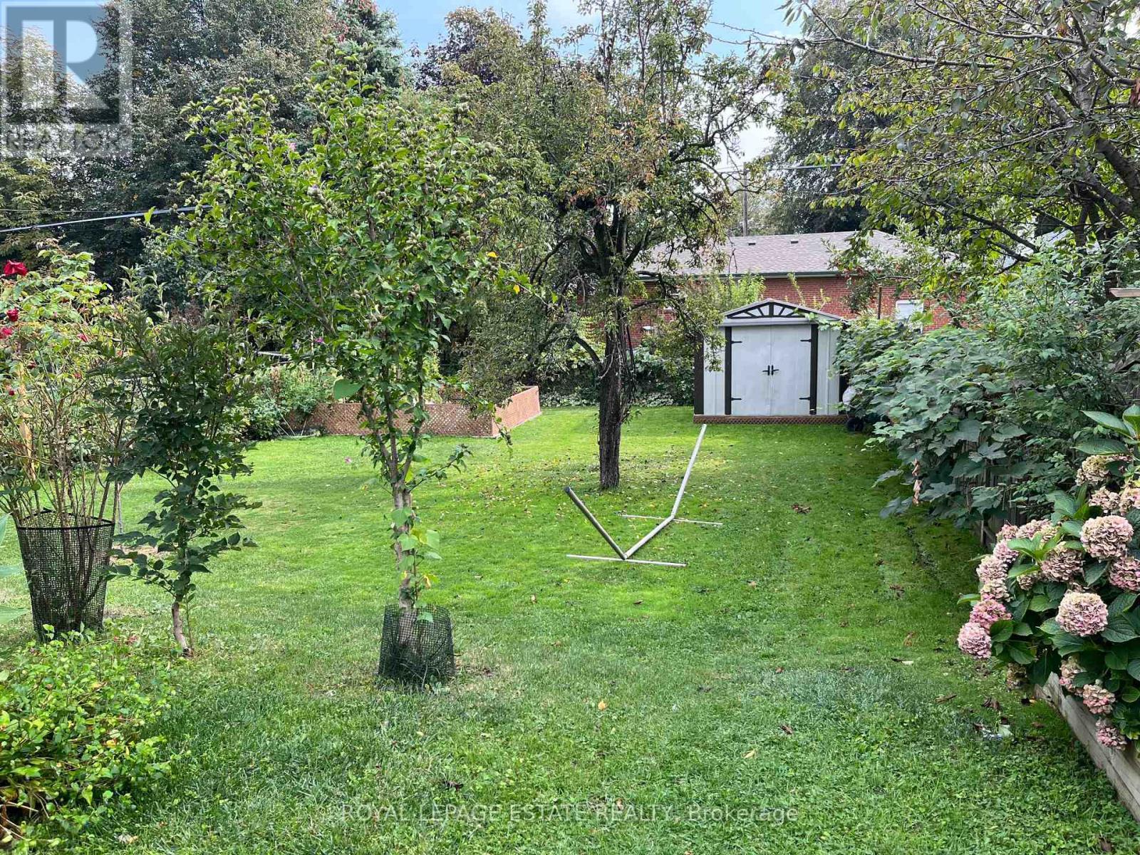 3985 Bloor Street W, Toronto, ON