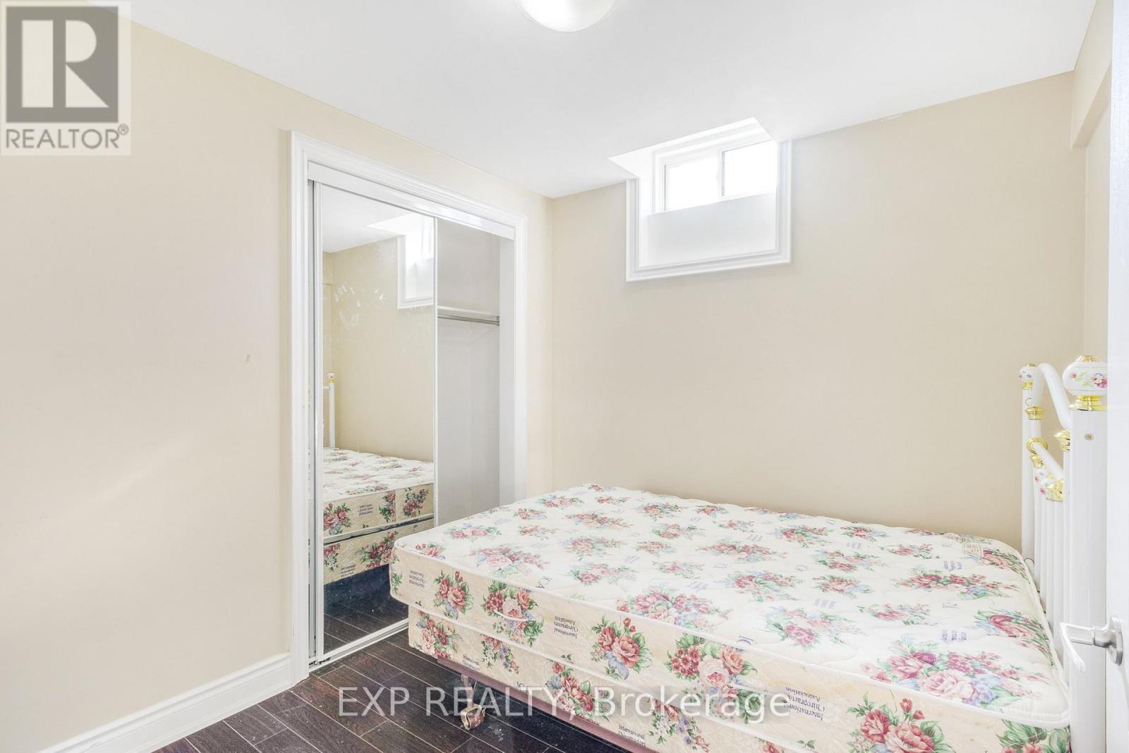 174 Winterberry Boulevard, Thorold, ON - Indoor Photo Showing Bedroom