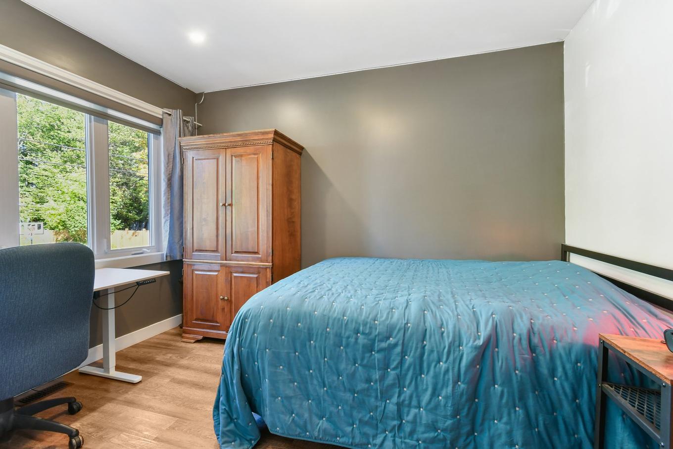 Bedroom - 165 Rue Evelyn, Longueuil (Greenfield Park), QC - Indoor Photo Showing Bedroom