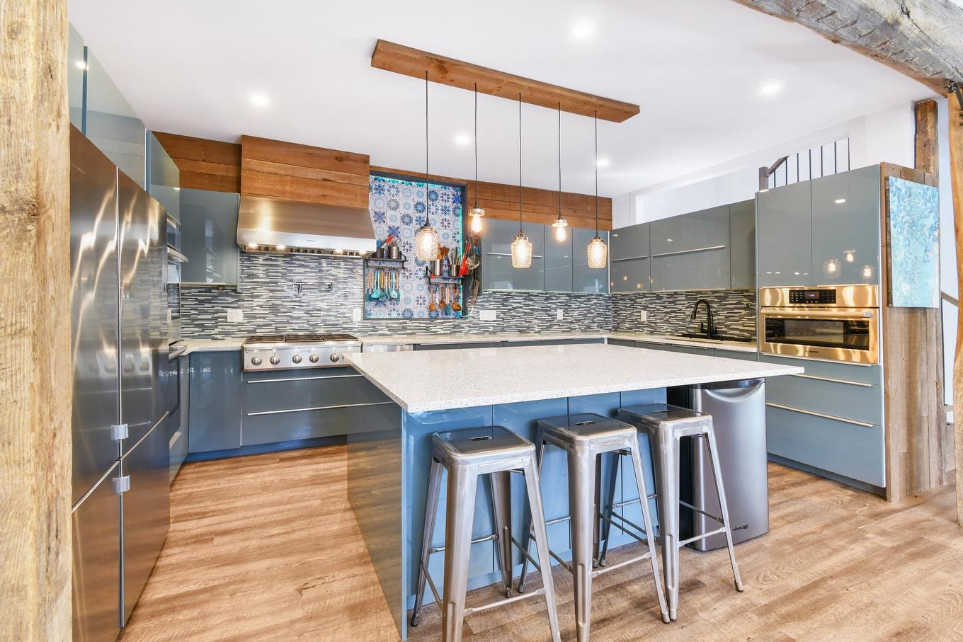 Kitchen - 165 Rue Evelyn, Longueuil (Greenfield Park), QC - Indoor Photo Showing Kitchen With Upgraded Kitchen