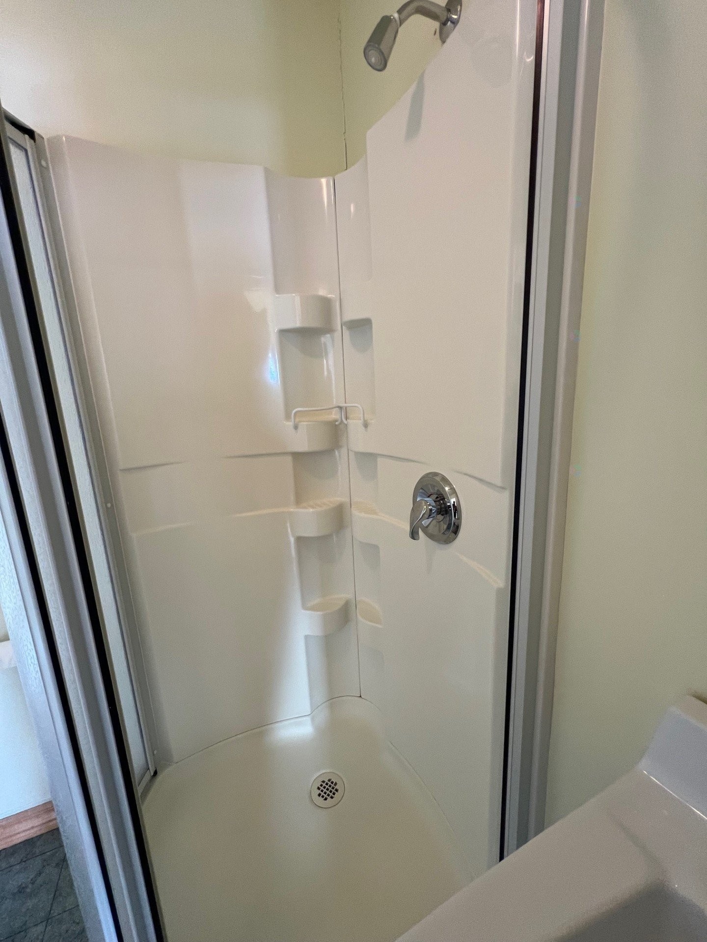 Bathroom - 200 Boul. Perron E., Caplan, QC - Indoor Photo Showing Bathroom