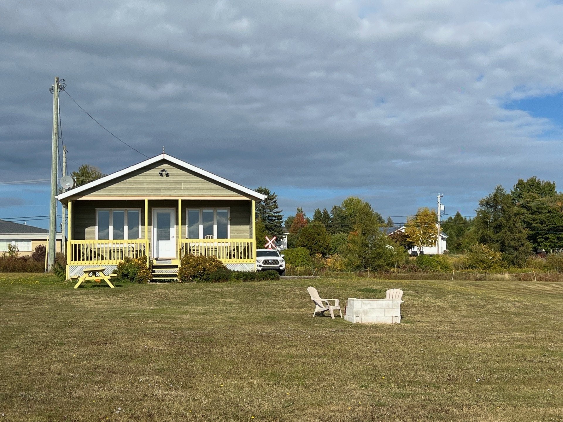 Front of Structure - 200 Boul. Perron E., Caplan, QC - Outdoor