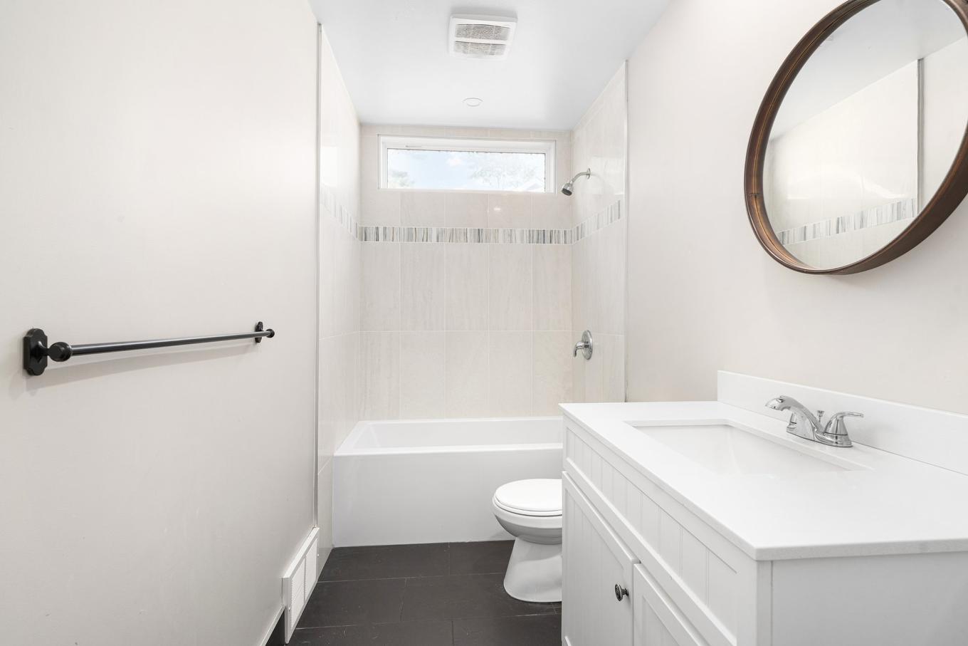 Salle de bains - 625 Boul. Graham, Dorval, QC - Indoor Photo Showing Bathroom