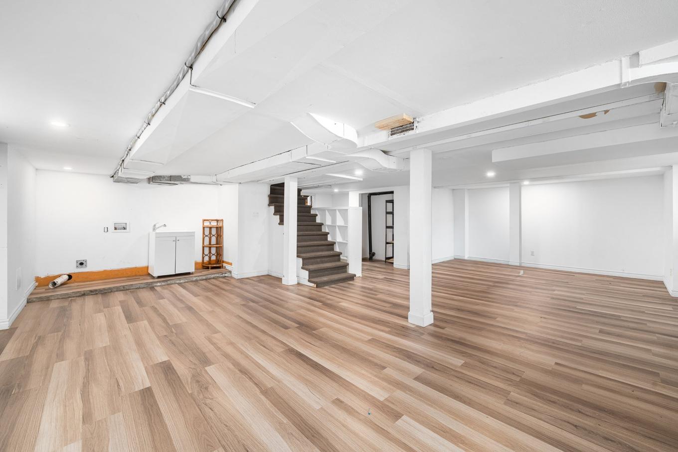 Sous-sol - 625 Boul. Graham, Dorval, QC - Indoor Photo Showing Other Room