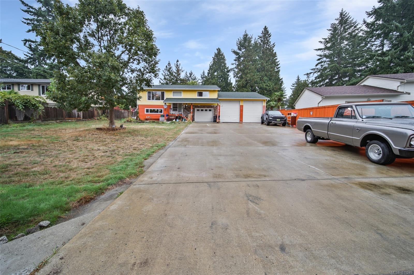 5886 Broadway Rd, Nanaimo, BC