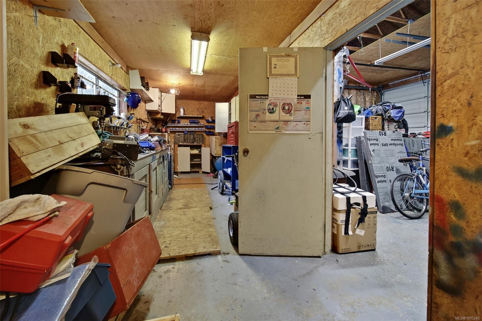 5886 Broadway Rd, Nanaimo, BC