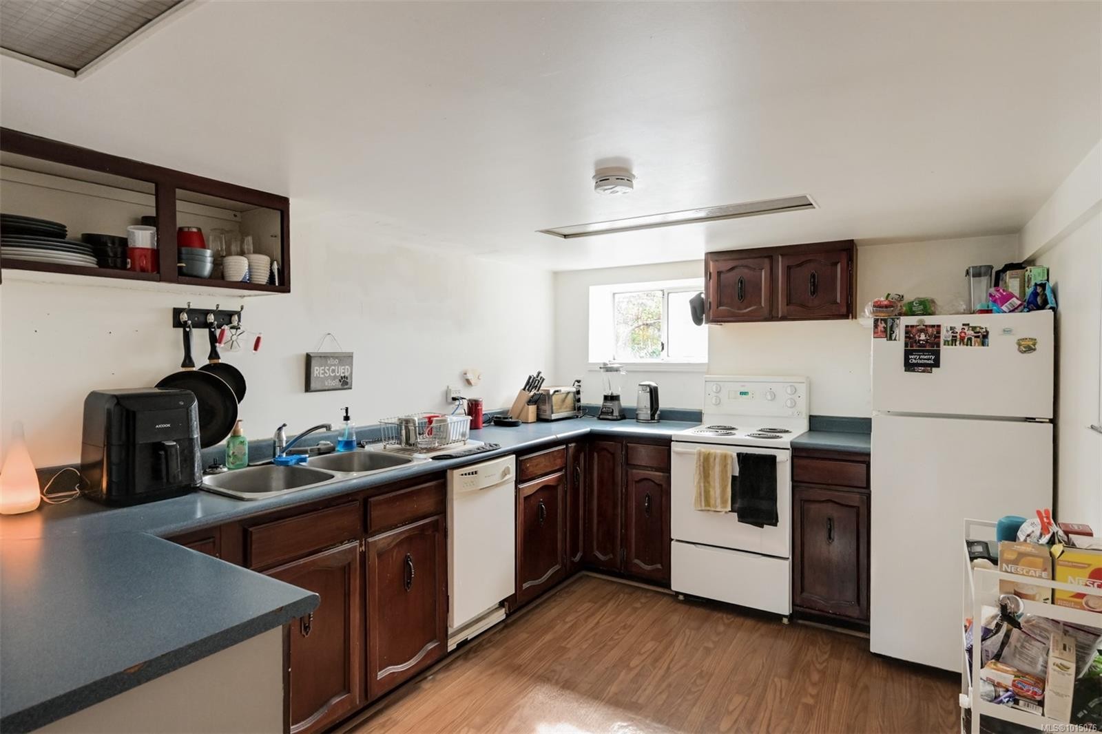 3883 Douglas St, Saanich, BC