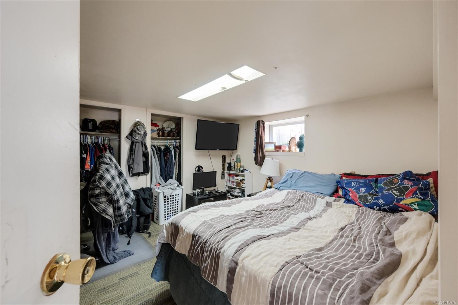 3883 Douglas St, Saanich, BC