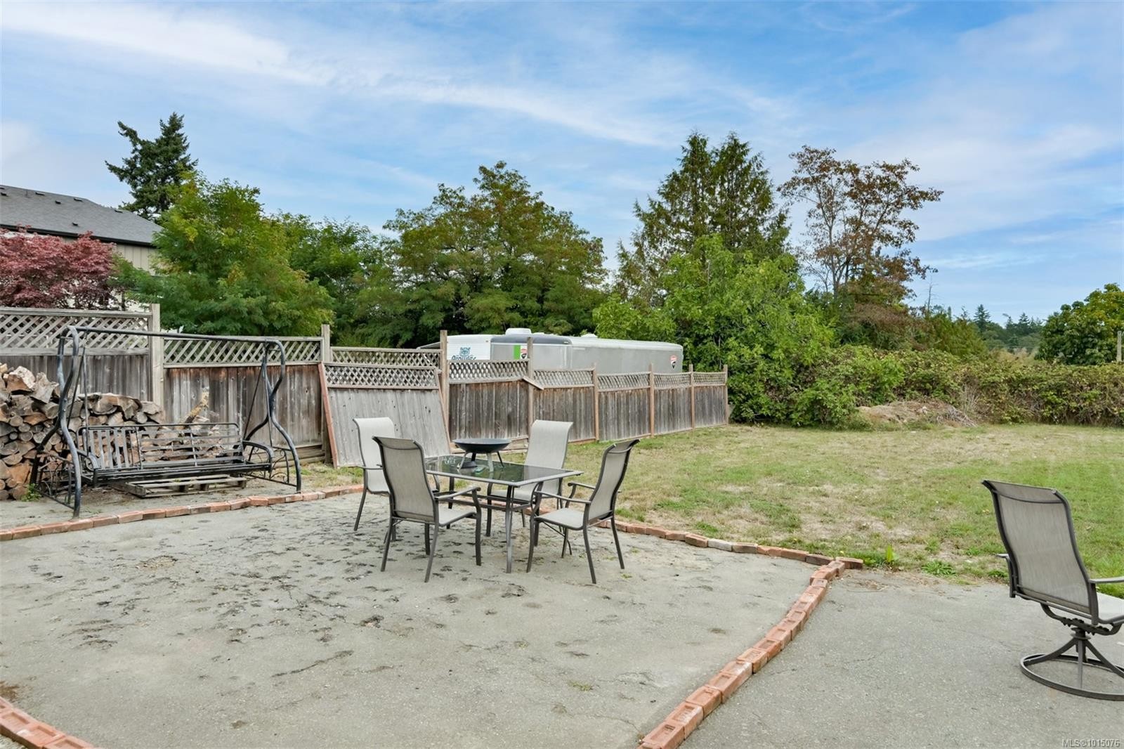 3883 Douglas St, Saanich, BC