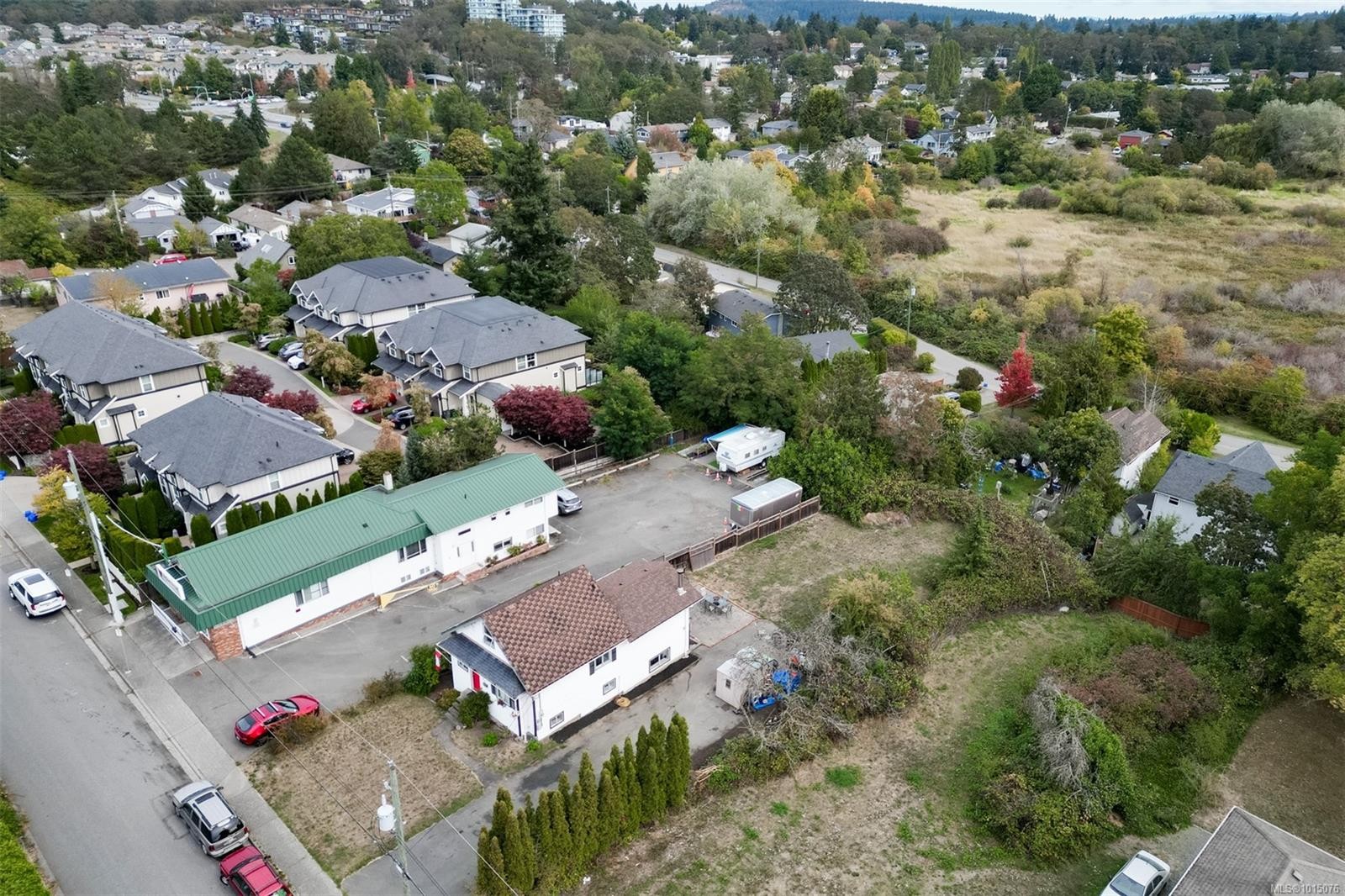 3883 Douglas St, Saanich, BC