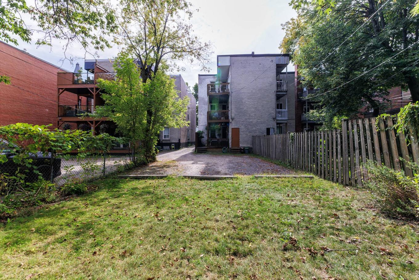 Backyard - 2323 Av. Madison, Montréal (Côte-Des-Neiges/Notre-Dame-De-Grâce), QC - Outdoor