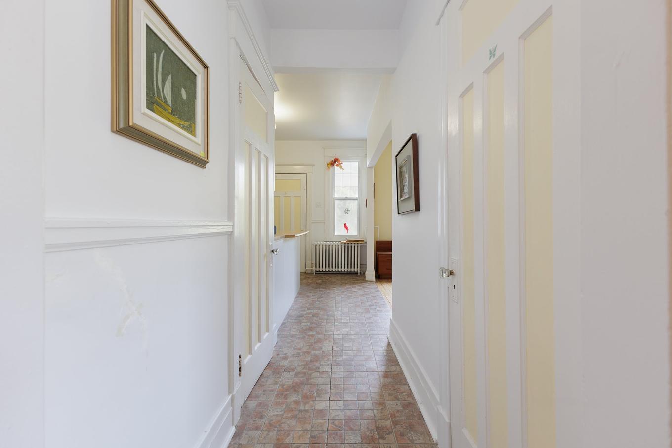 Passageway - 2323 Av. Madison, Montréal (Côte-Des-Neiges/Notre-Dame-De-Grâce), QC - Indoor Photo Showing Other Room