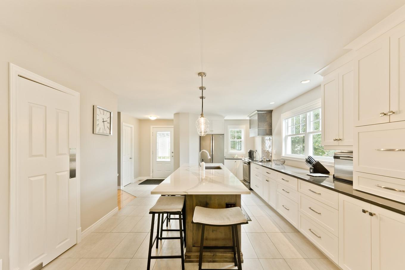 Kitchen - 680 Mtée Des Pins S., Coaticook, QC - Indoor Photo Showing Kitchen