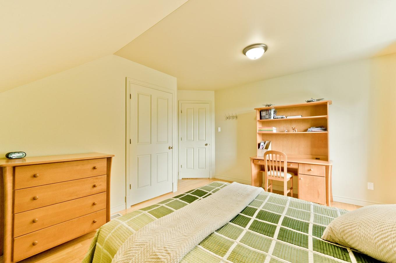Bedroom - 680 Mtée Des Pins S., Coaticook, QC - Indoor Photo Showing Bedroom