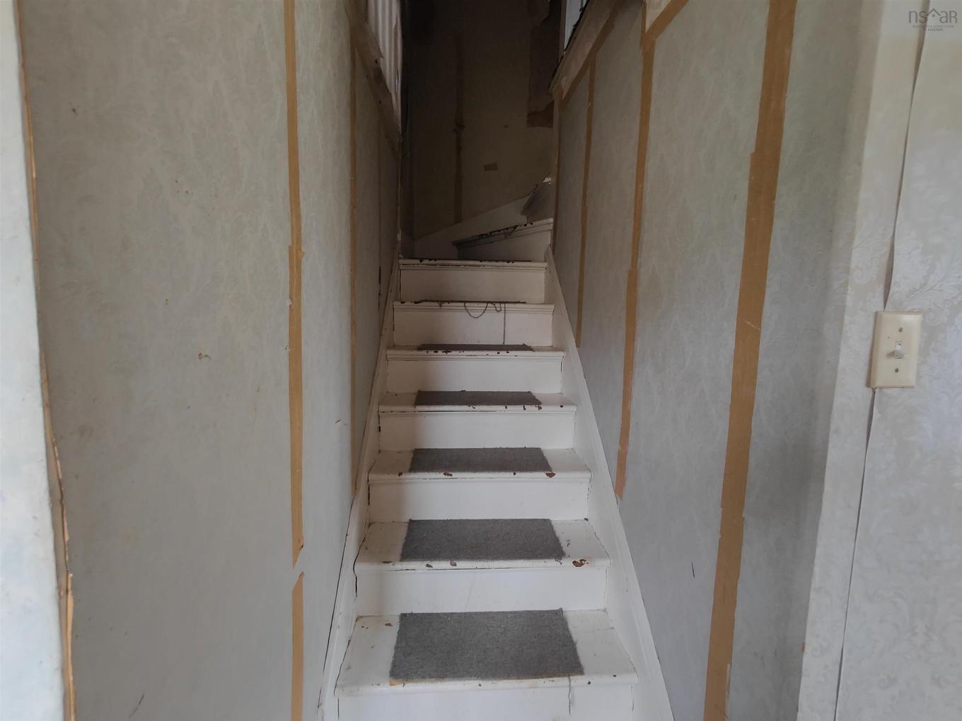 119 South Street, Donkin, NS