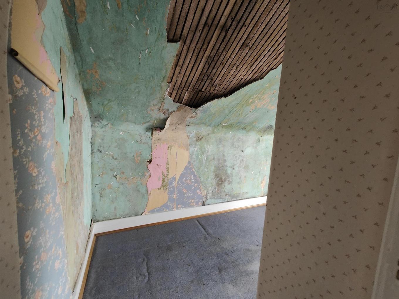 119 South Street, Donkin, NS