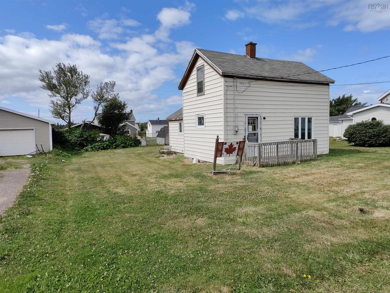 119 South Street, Donkin, NS