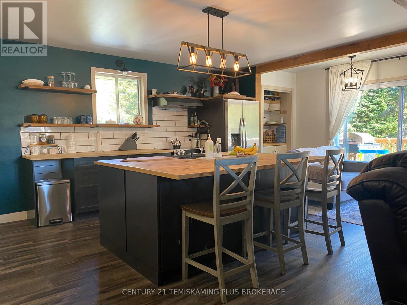 466609 Kerr Lake Road, Timiskaming (Tim - Outside - Rural), ON - Indoor