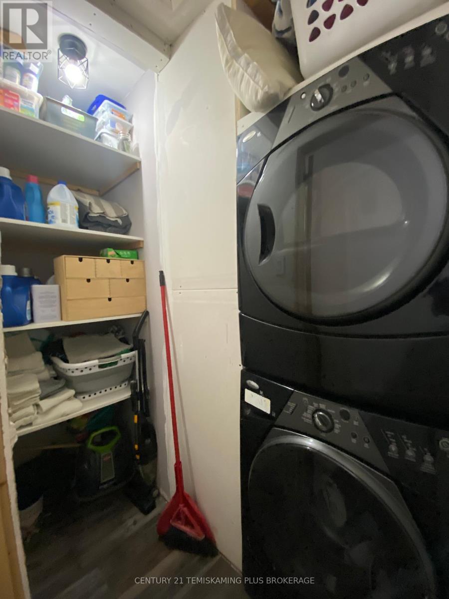 466609 Kerr Lake Road, Timiskaming (Tim - Outside - Rural), ON - Indoor Photo Showing Laundry Room