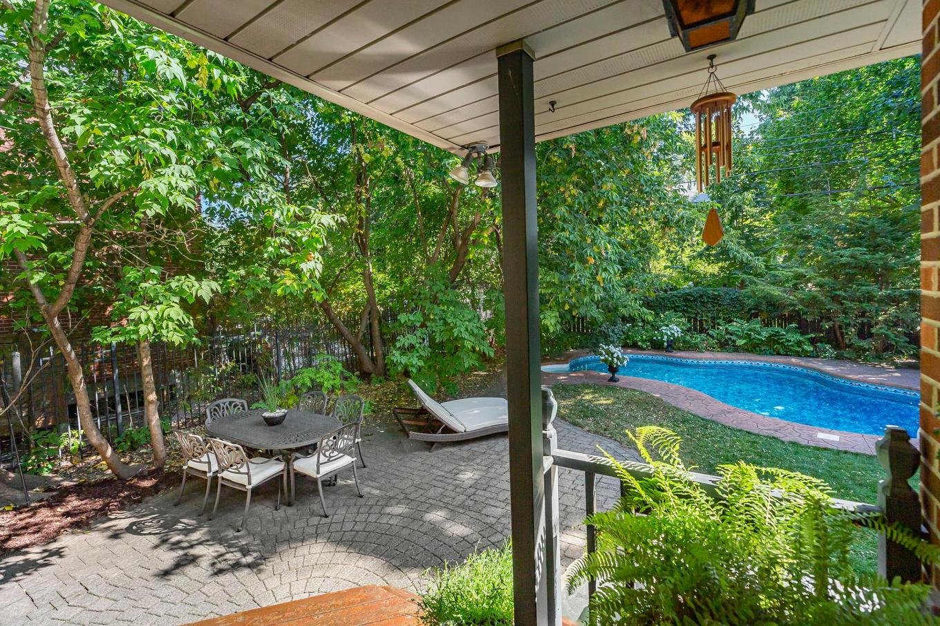 Backyard - 108 Av. Kenaston, Mont-Royal, QC - Outdoor With In Ground Pool With Deck Patio Veranda