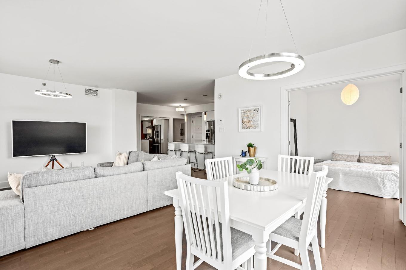 Salle à manger - 204-359 Boul. Brunswick, Pointe-Claire, QC - Indoor Photo Showing Other Room