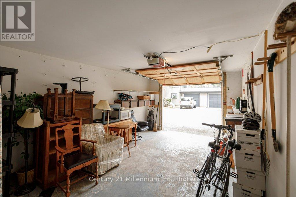 24 - 409 Mariners Way, Collingwood, ON - Indoor Photo Showing Garage