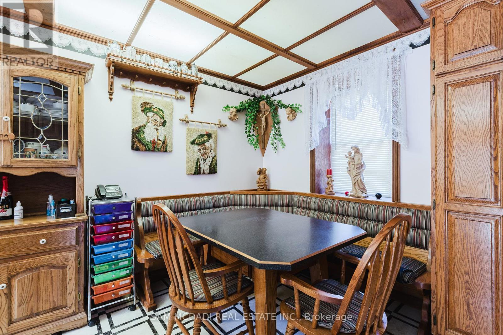 6 Drayton Street, Norfolk, ON - Indoor