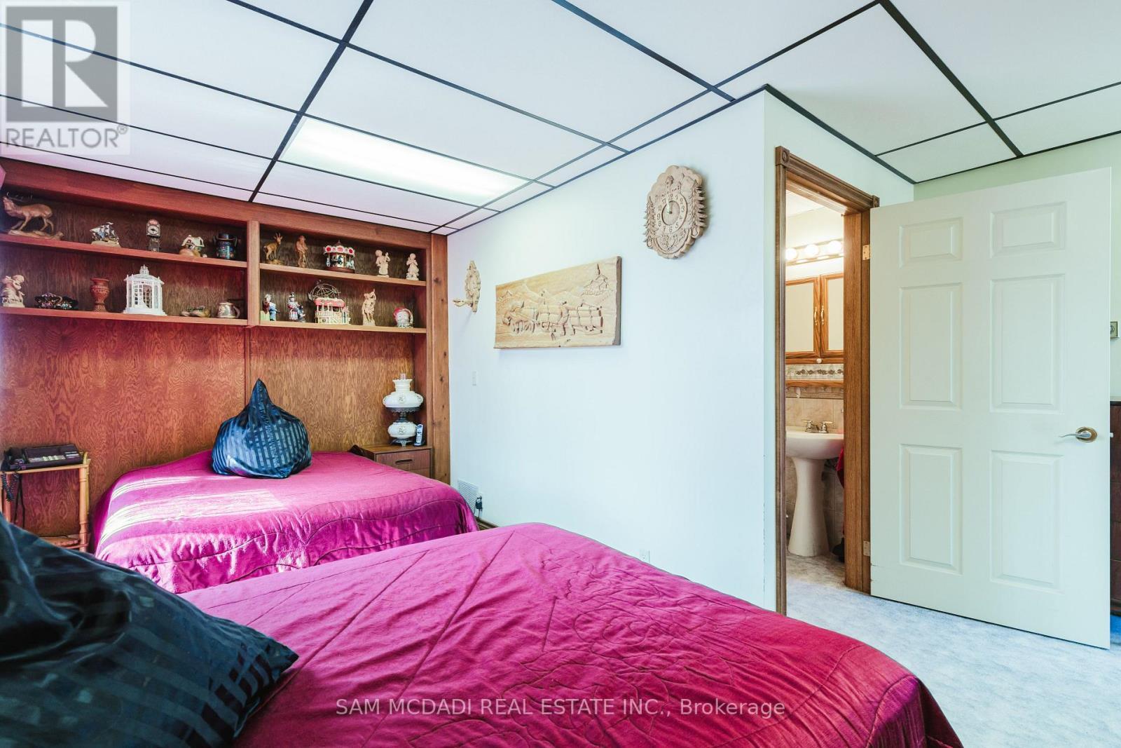 6 Drayton Street, Norfolk, ON - Indoor Photo Showing Bedroom