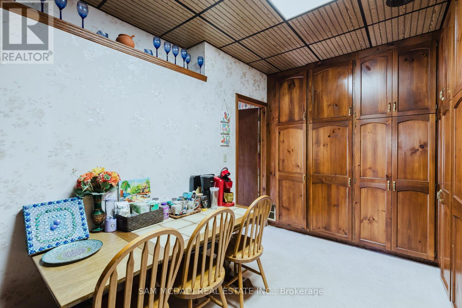 6 Drayton Street, Norfolk, ON - Indoor Photo Showing Other Room