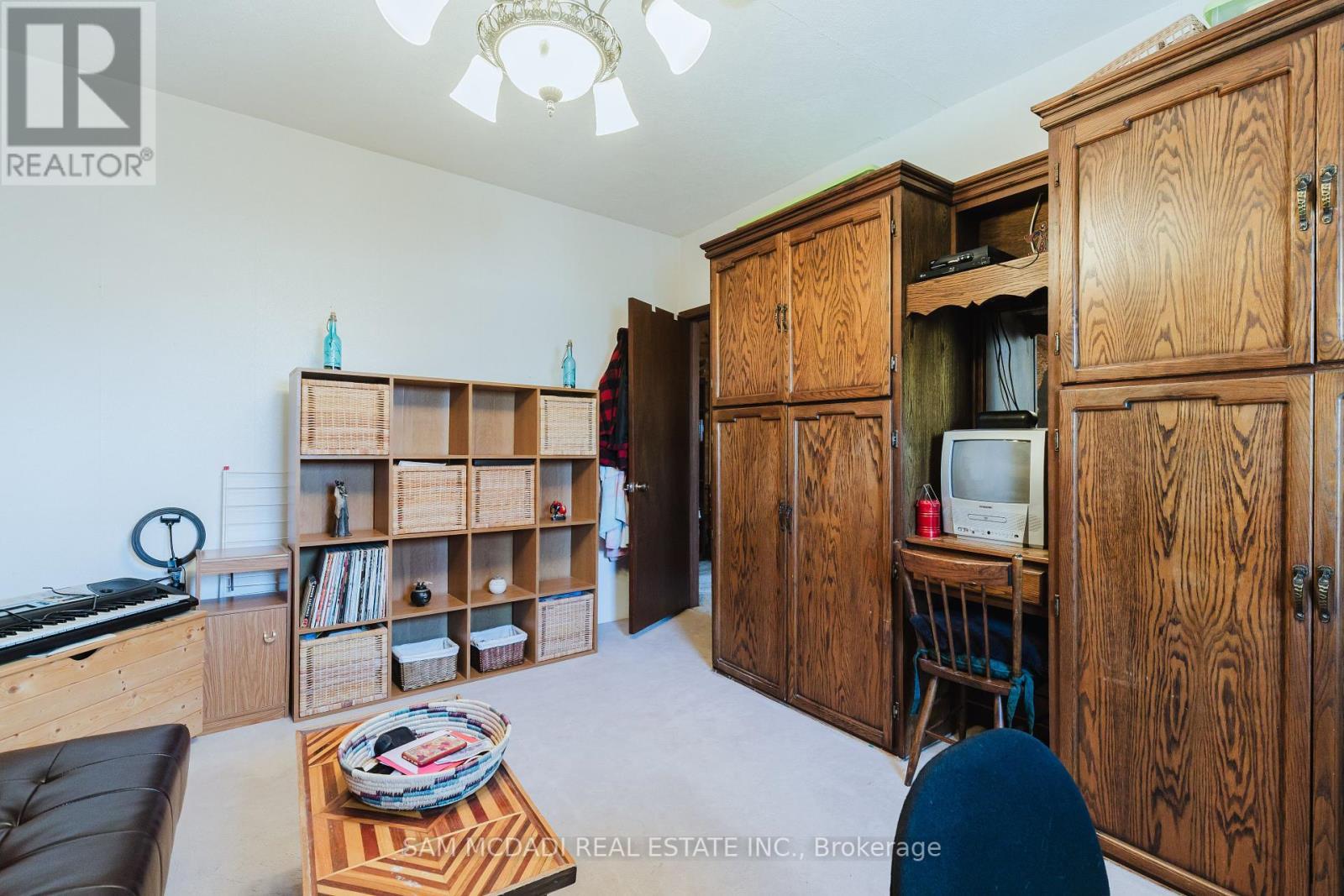 6 Drayton Street, Norfolk, ON - Indoor