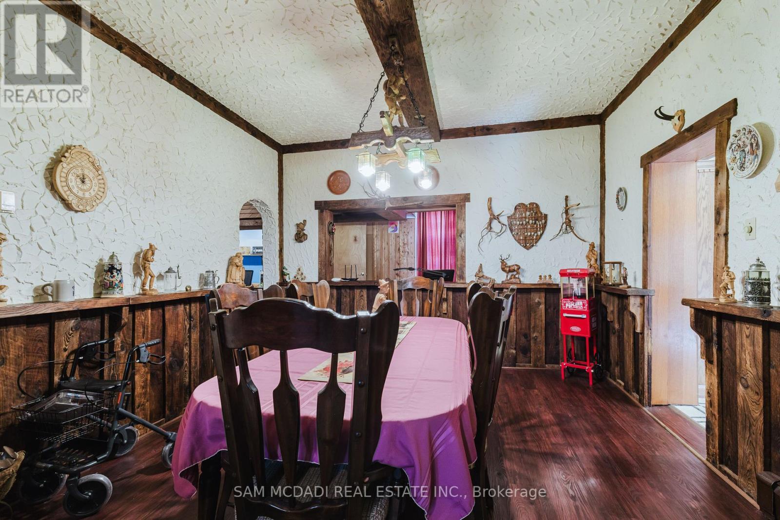 6 Drayton Street, Norfolk, ON - Indoor