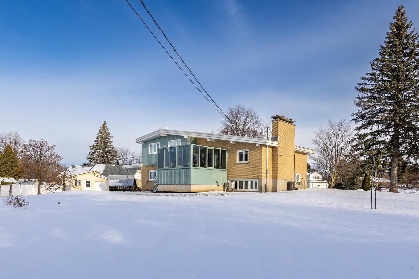 Back facade - 800 Rue Du Centenaire, Farnham, QC - Outdoor