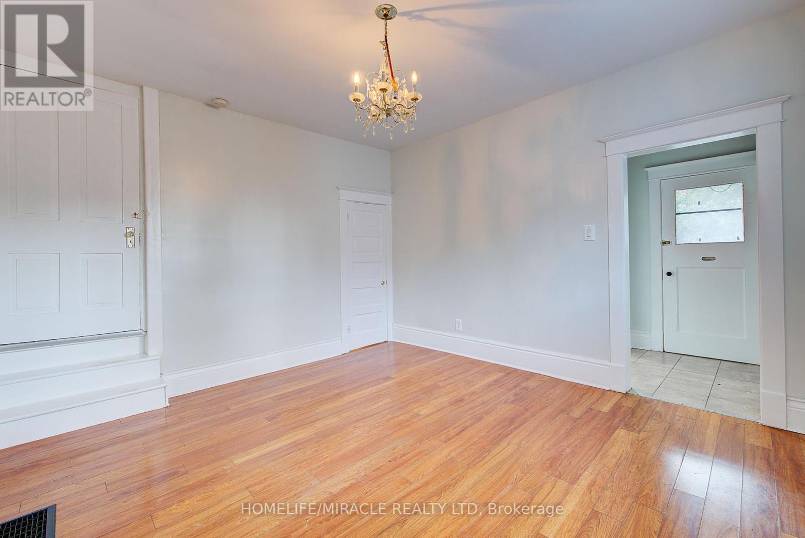201 Clarence Street, London East, ON - Indoor Photo Showing Other Room
