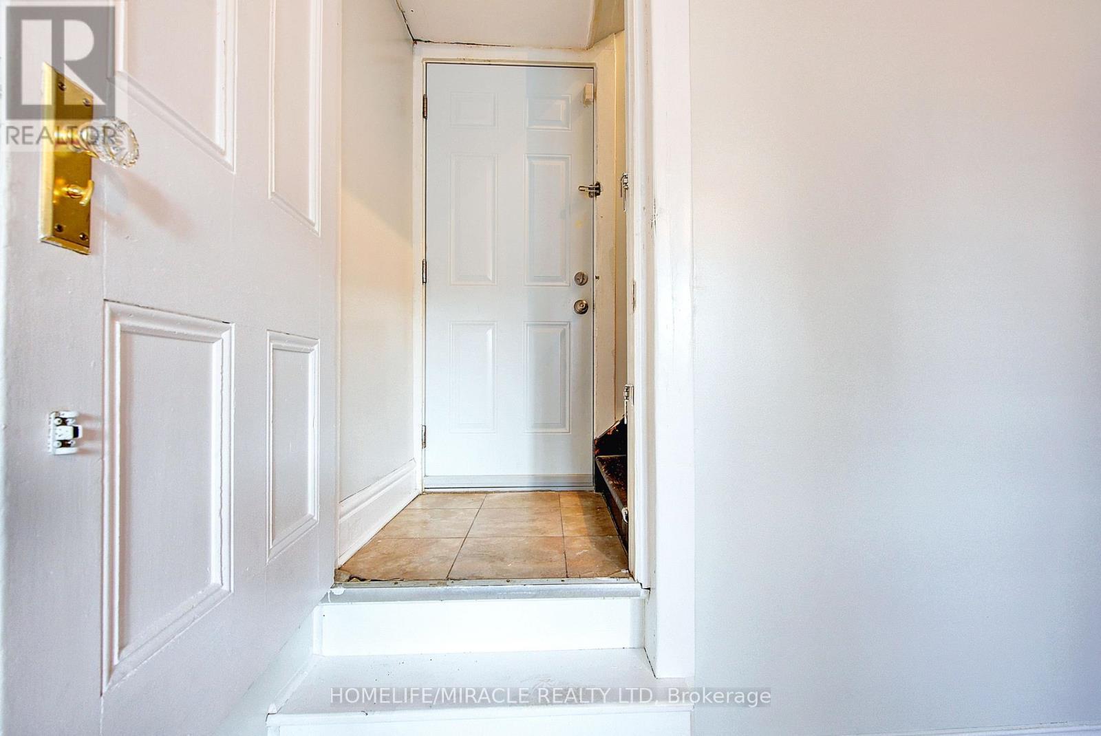 201 Clarence Street, London East, ON - Indoor Photo Showing Other Room