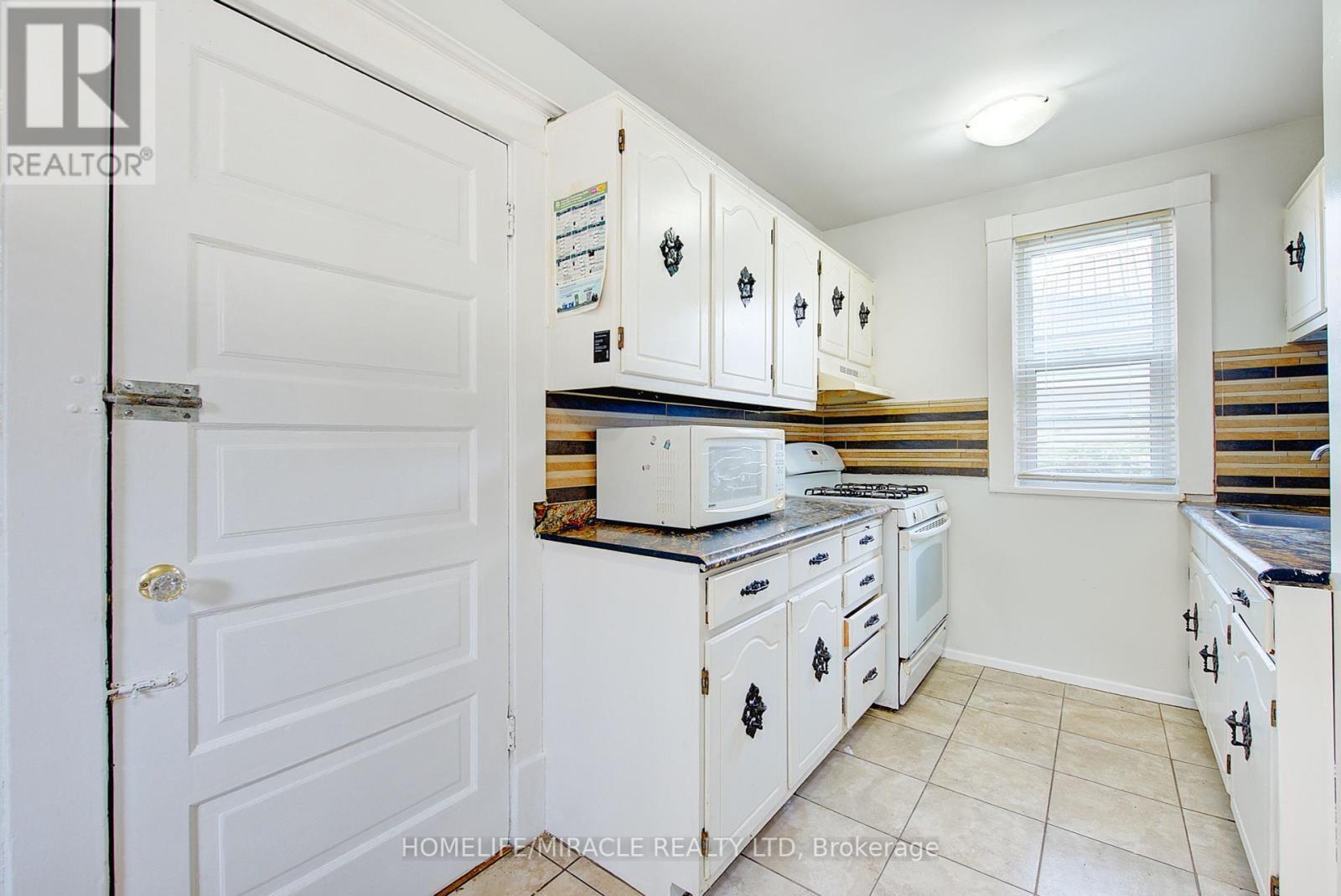 201 Clarence Street, London East, ON - Indoor Photo Showing Kitchen