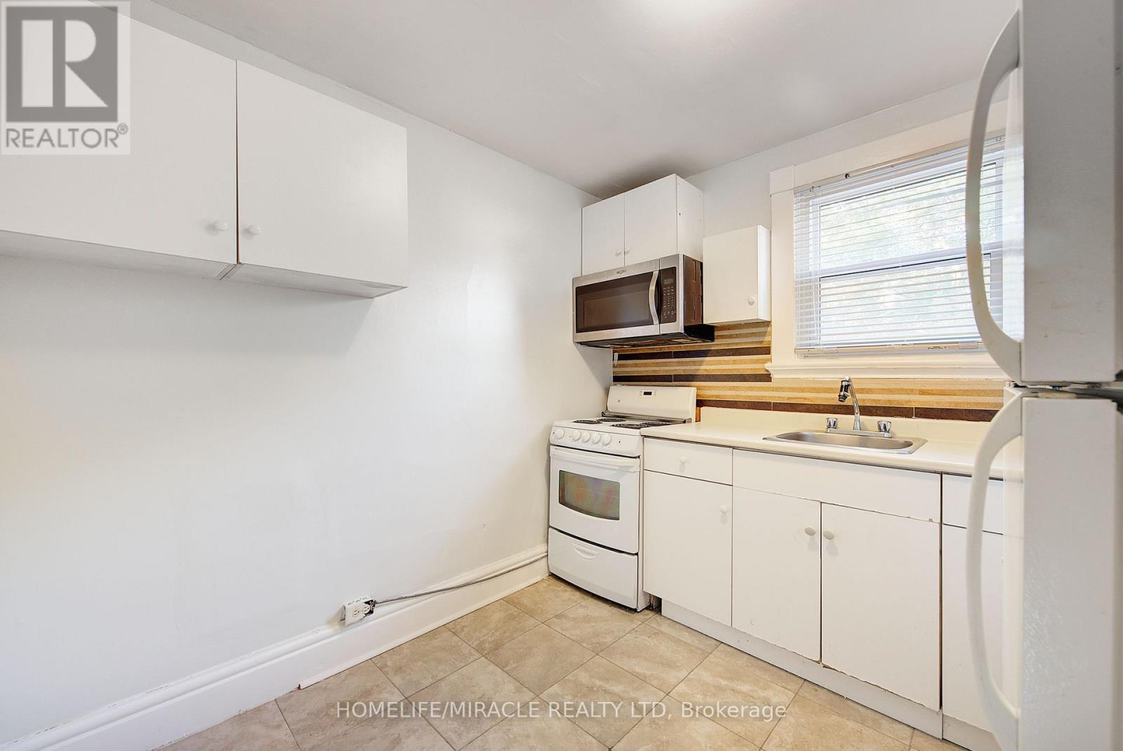 201 Clarence Street, London East, ON - Indoor Photo Showing Kitchen