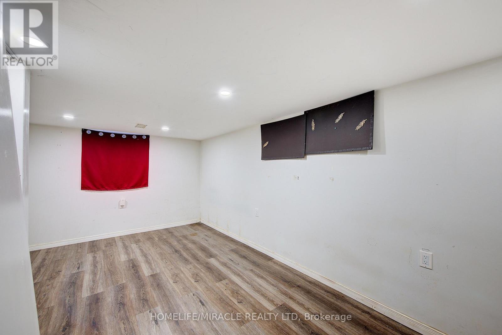 201 Clarence Street, London East, ON - Indoor