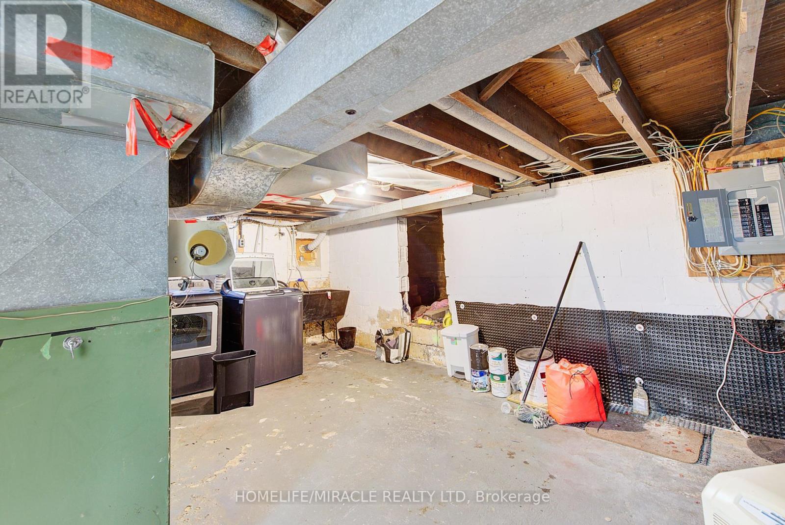 201 Clarence Street, London East, ON - Indoor Photo Showing Basement