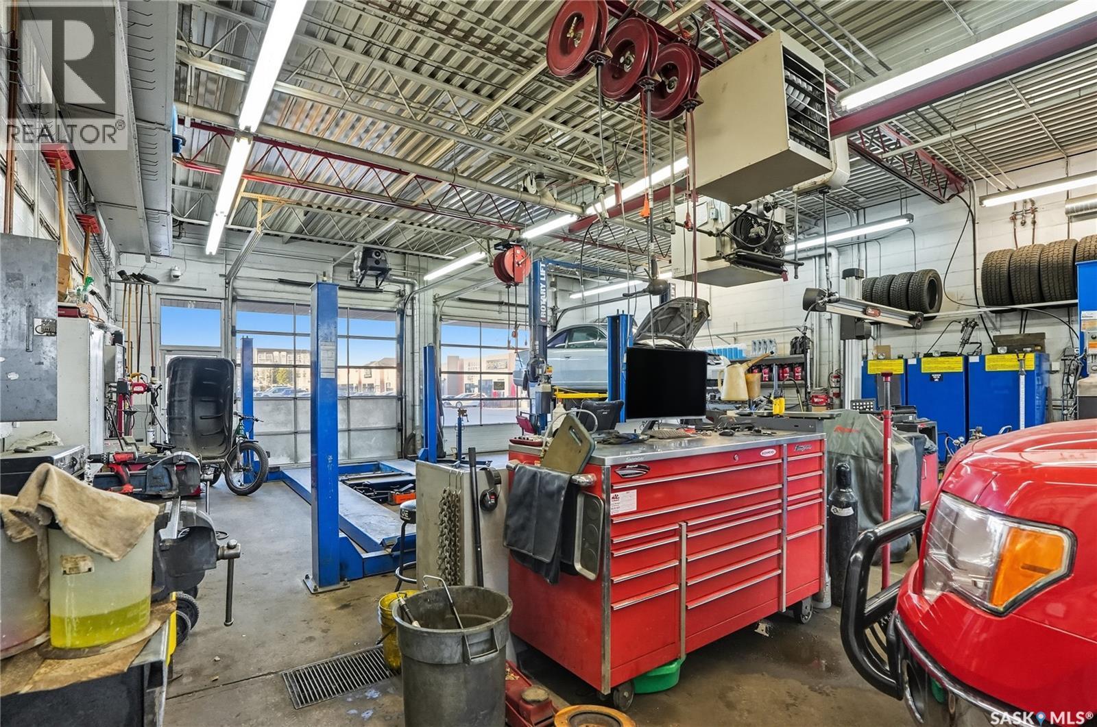 2355 Preston Avenue S, Saskatoon, SK