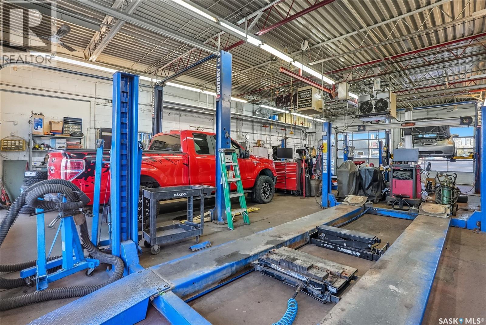 2355 Preston Avenue S, Saskatoon, SK