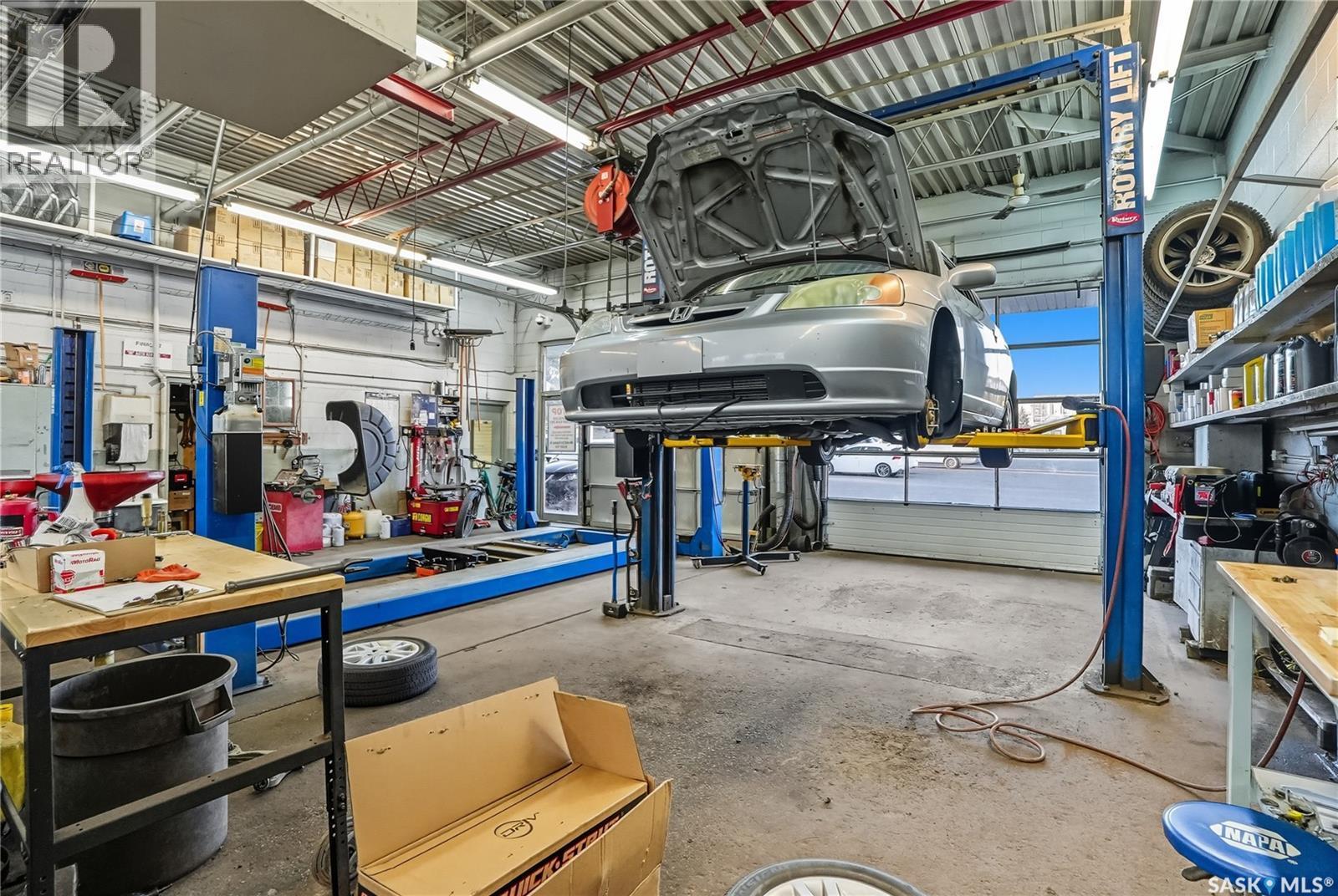 2355 Preston Avenue S, Saskatoon, SK