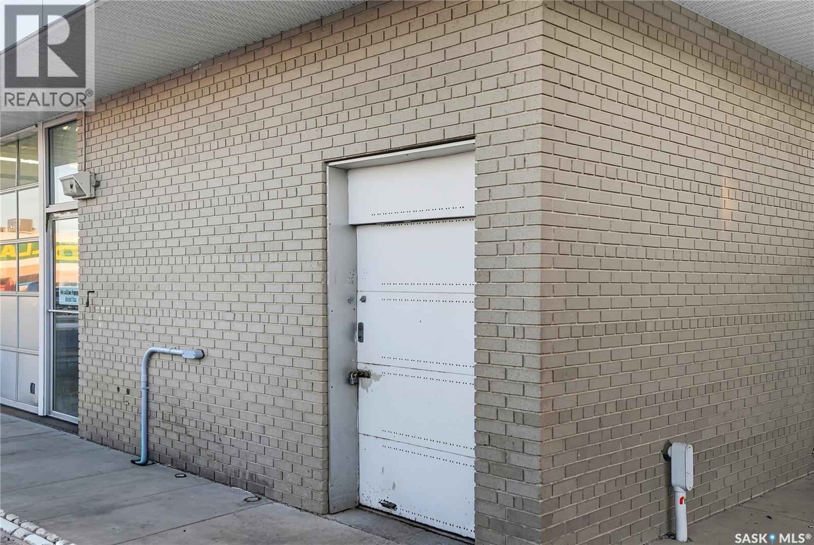 2355 Preston Avenue S, Saskatoon, SK