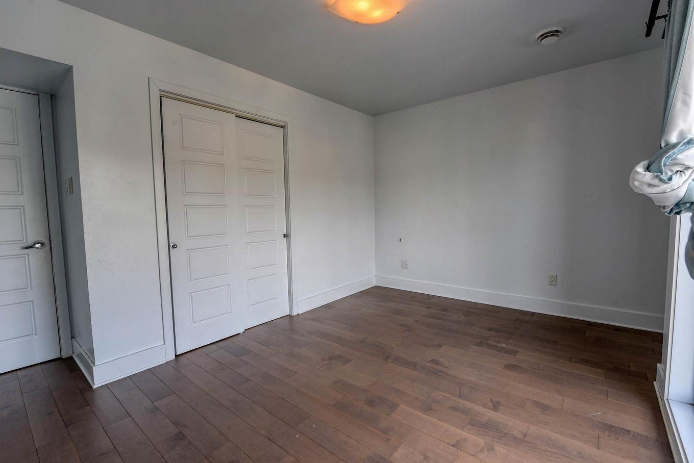 Chambre à coucher principale - 104-14546 Rue Bernard-Geoffrion, Montréal (Rivière-Des-Prairies/Pointe-Aux-Trembles), QC - Indoor Photo Showing Other Room