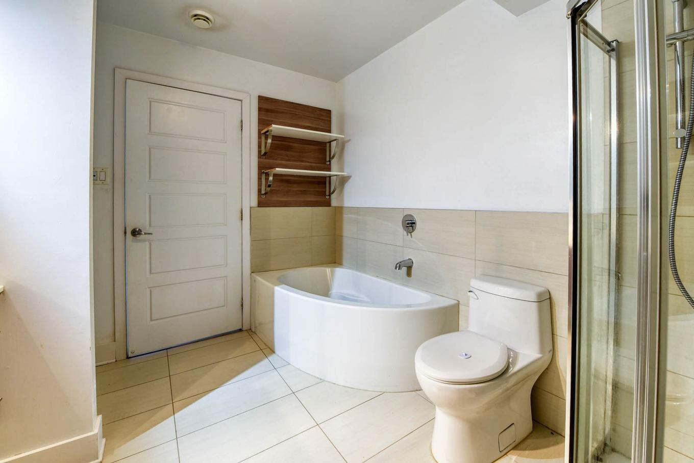 Salle de bains - 104-14546 Rue Bernard-Geoffrion, Montréal (Rivière-Des-Prairies/Pointe-Aux-Trembles), QC - Indoor Photo Showing Bathroom